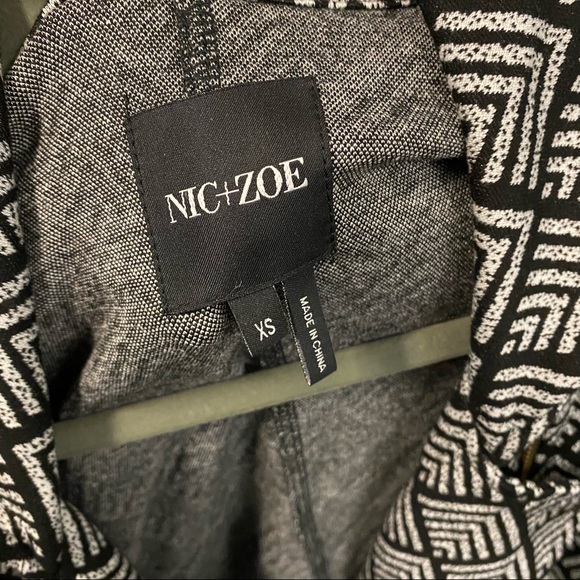Nic+Zoe Sweater Jacket, would fit a size Small. Black and white - Picture 8 of 8